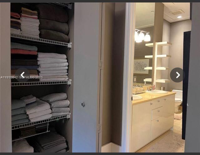 出租: $3,800 (2 贝兹, 2 浴室, 1257 平方英尺)