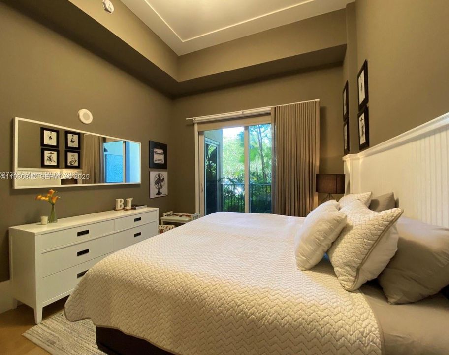 出租: $3,800 (2 贝兹, 2 浴室, 1257 平方英尺)