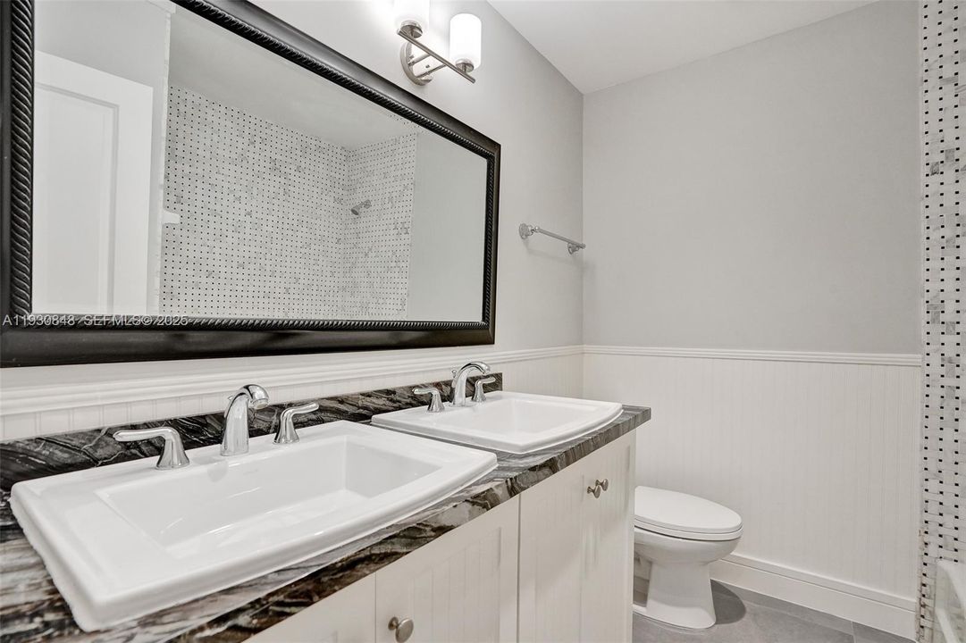 For Rent: $2,950 (3 beds, 2 baths, 1382 Square Feet)