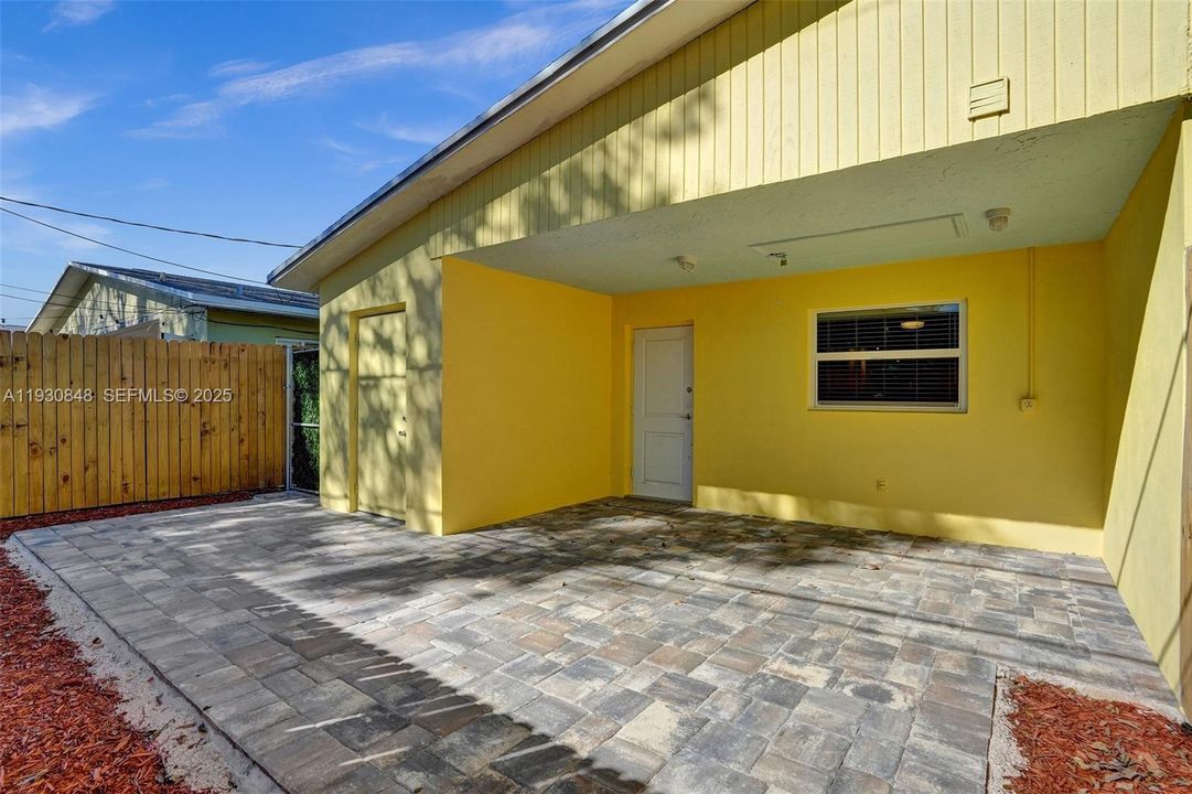 For Rent: $2,950 (3 beds, 2 baths, 1382 Square Feet)