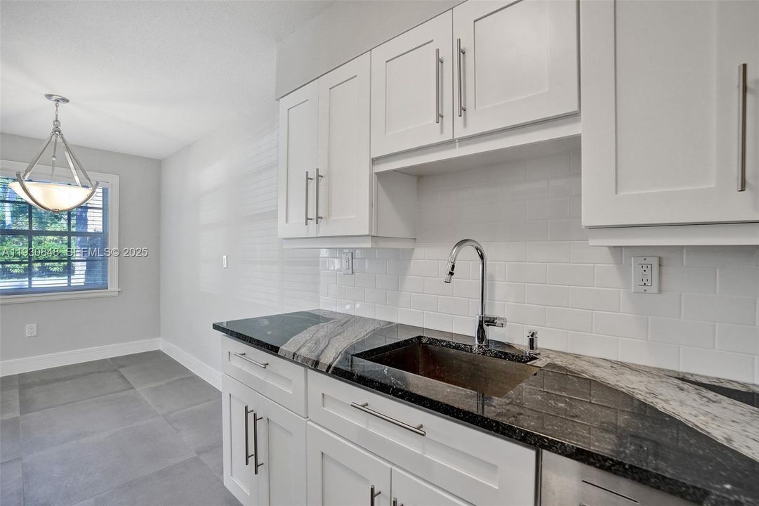 For Rent: $2,950 (3 beds, 2 baths, 1382 Square Feet)