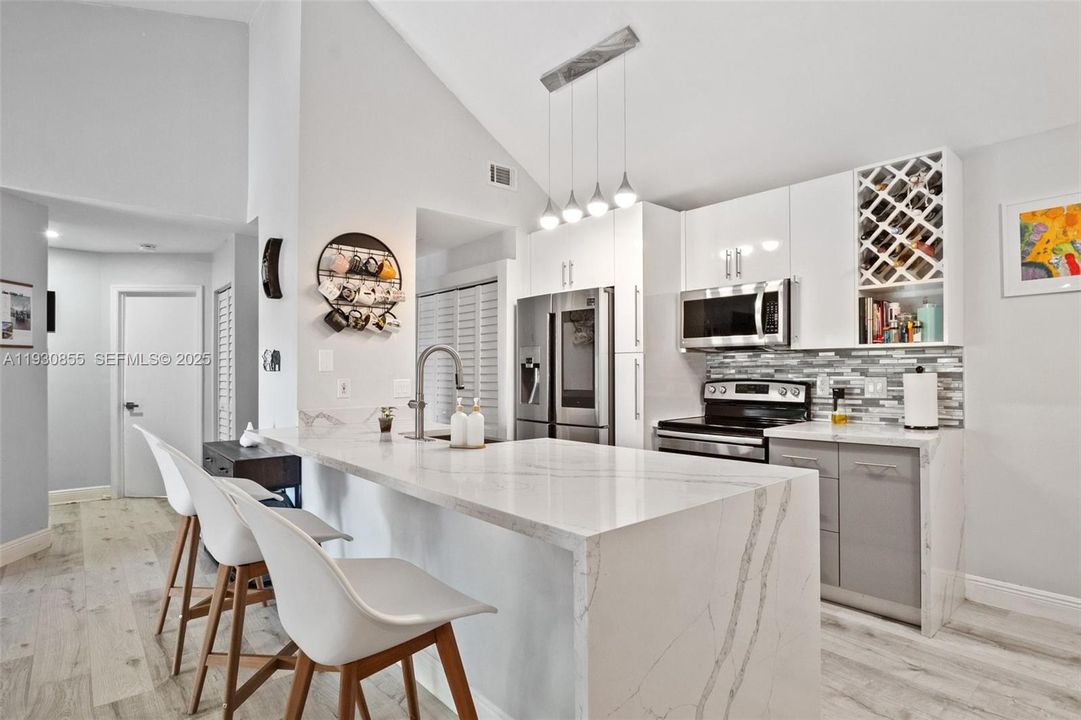 For Rent: $2,700 (3 beds, 2 baths, 1190 Square Feet)