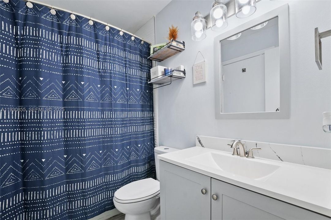 For Rent: $2,700 (3 beds, 2 baths, 1190 Square Feet)