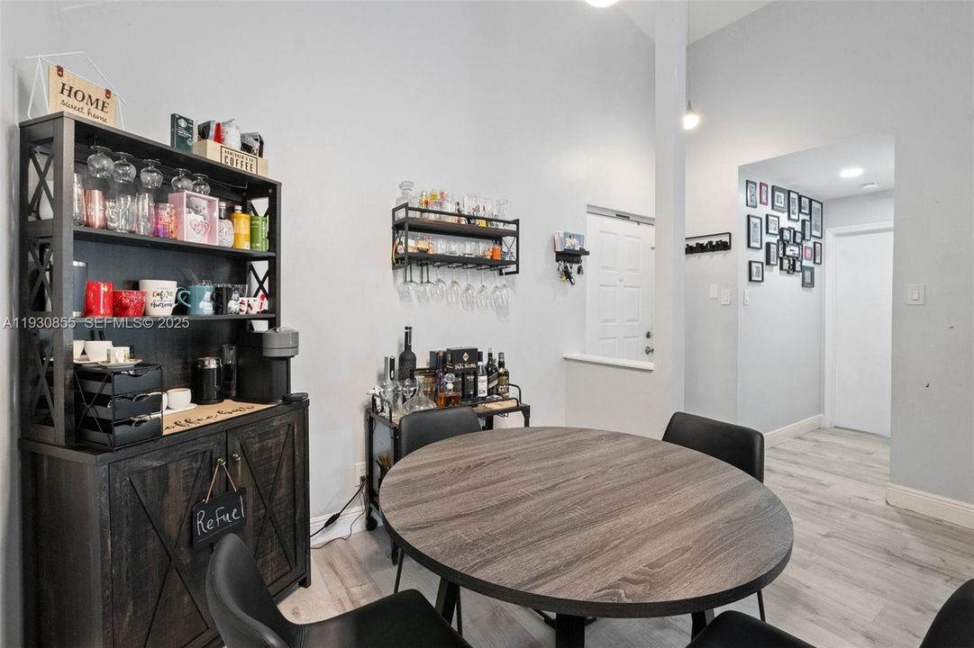 For Rent: $2,700 (3 beds, 2 baths, 1190 Square Feet)