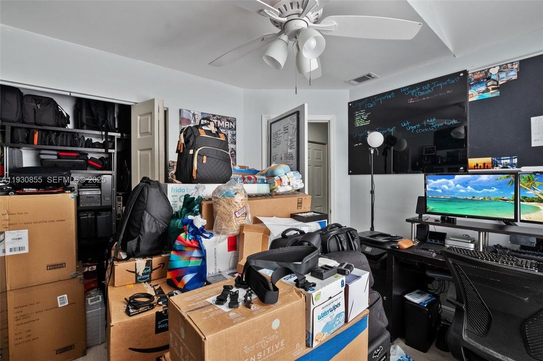 For Rent: $2,700 (3 beds, 2 baths, 1190 Square Feet)