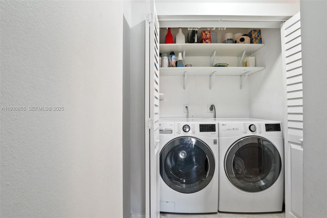 For Rent: $2,700 (3 beds, 2 baths, 1190 Square Feet)