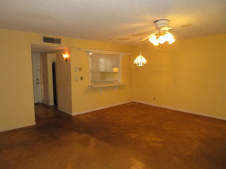 Living/Dining Room