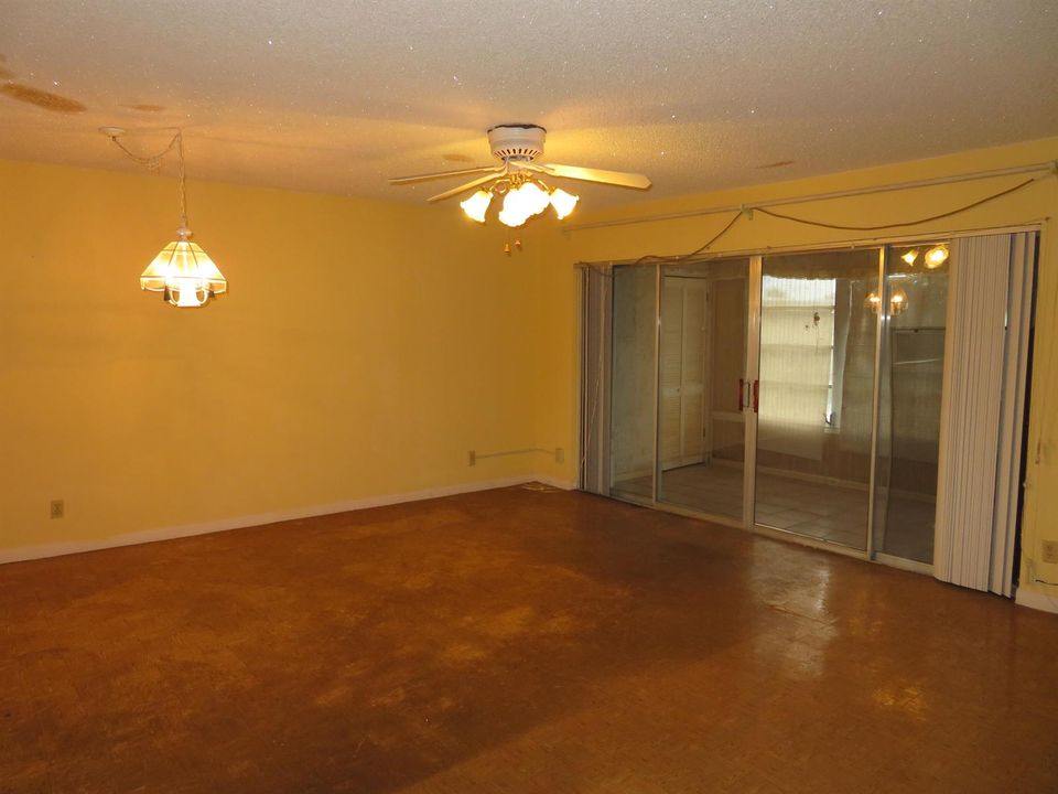 Living Room/Dining Room