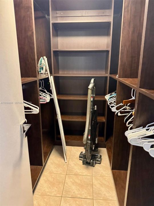 En Venta: $375,000 (2 camas, 2 baños, 970 Pies cuadrados)