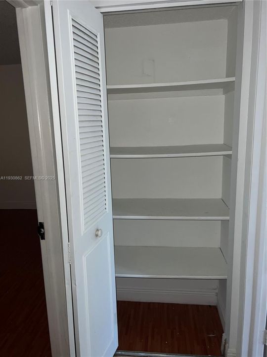 В аренду: $2,100 (2 спален, 2 ванн, 1030 Квадратных фут)