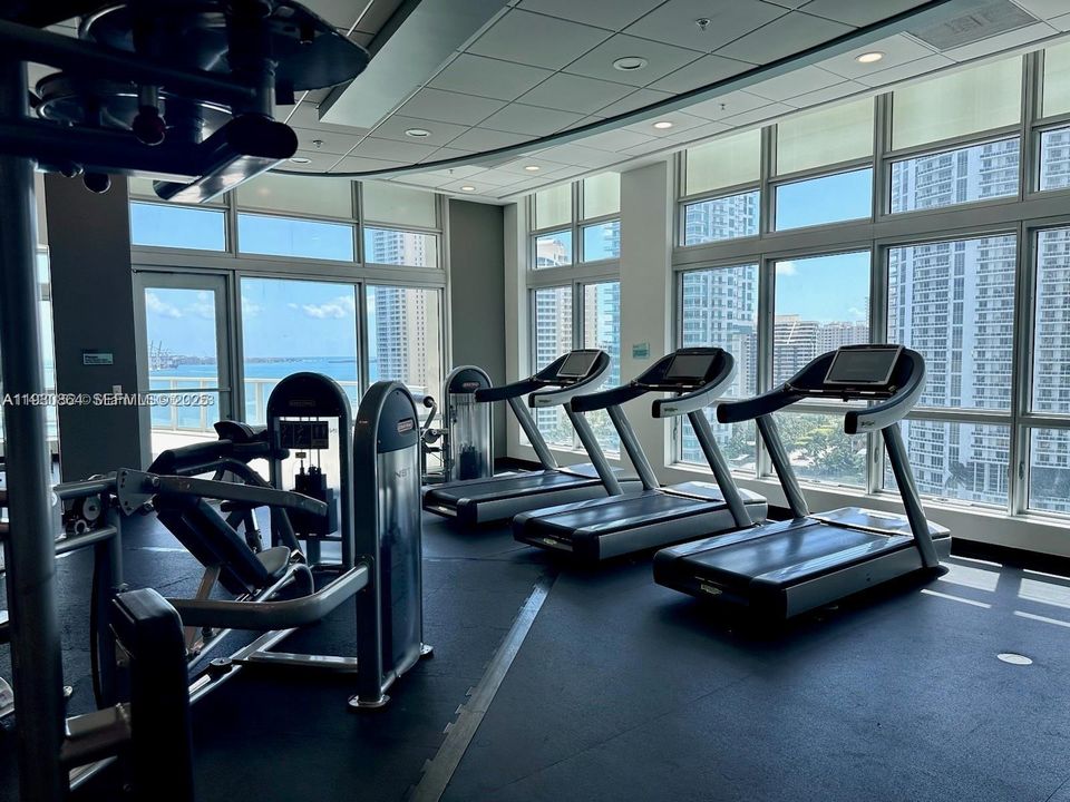 FITNESS CENTER