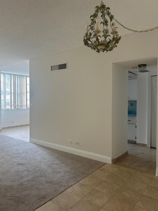 На продажу: $229,000 (1 спален, 1 ванн, 1104 Квадратных фут)