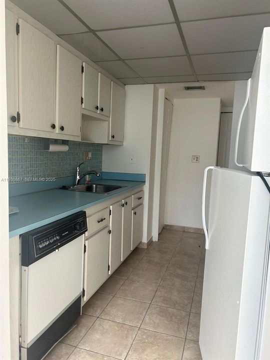 На продажу: $229,000 (1 спален, 1 ванн, 1104 Квадратных фут)