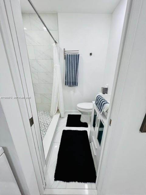 В аренду: $2,400 (2 спален, 2 ванн, 760 Квадратных фут)