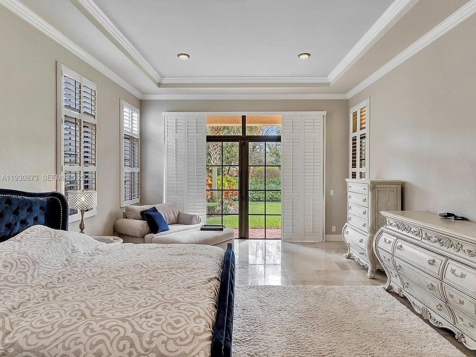 For Sale: $1,525,000 (5 beds, 3 baths, 3972 Square Feet)