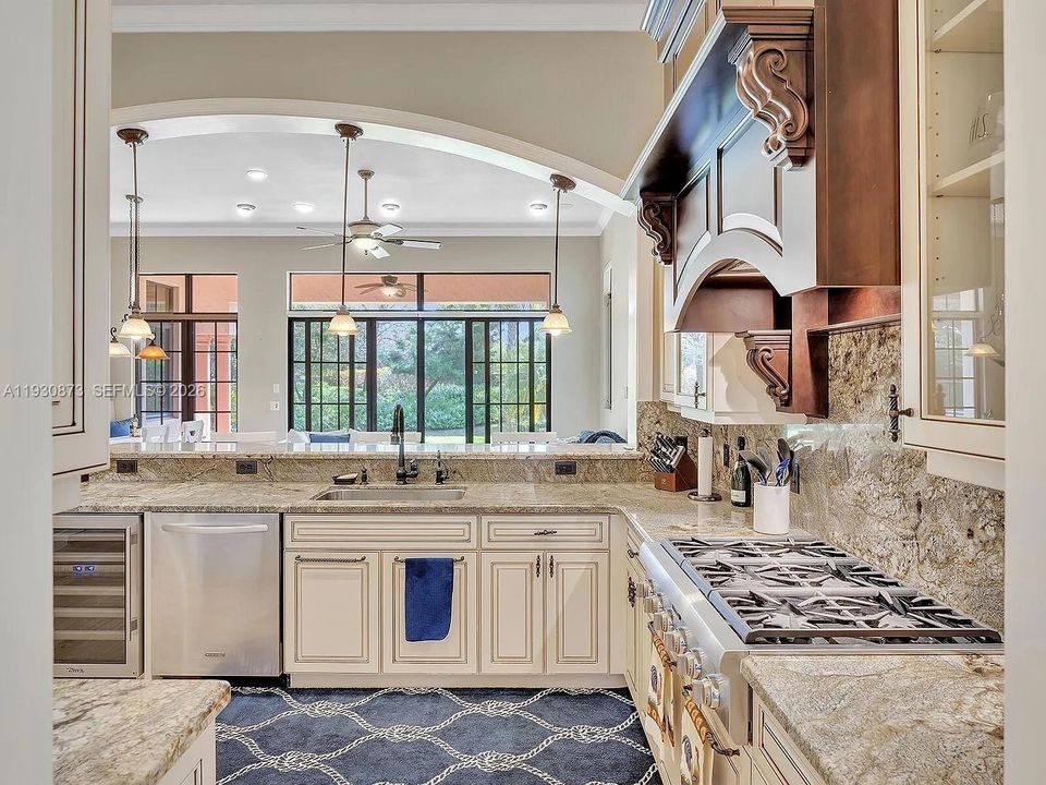 For Sale: $1,525,000 (5 beds, 3 baths, 3972 Square Feet)