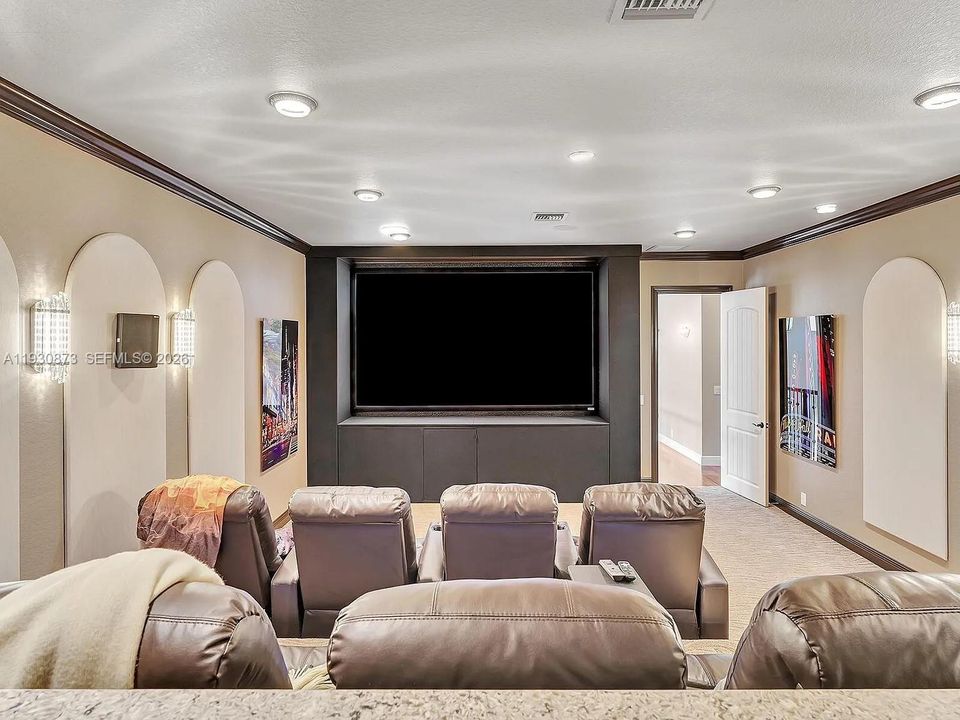 For Sale: $1,525,000 (5 beds, 3 baths, 3972 Square Feet)