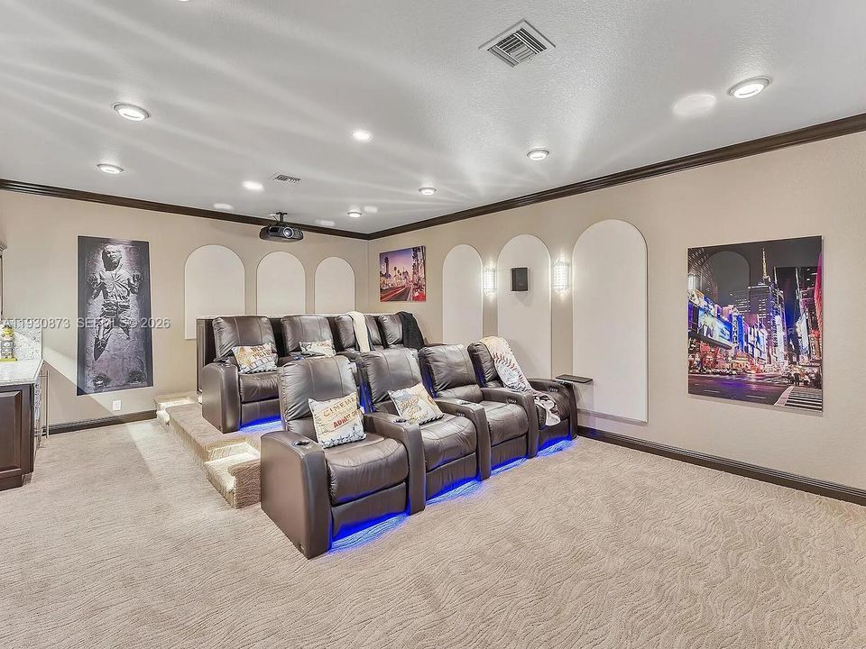 For Sale: $1,525,000 (5 beds, 3 baths, 3972 Square Feet)