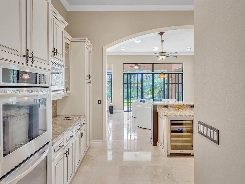 For Sale: $1,525,000 (5 beds, 3 baths, 3972 Square Feet)