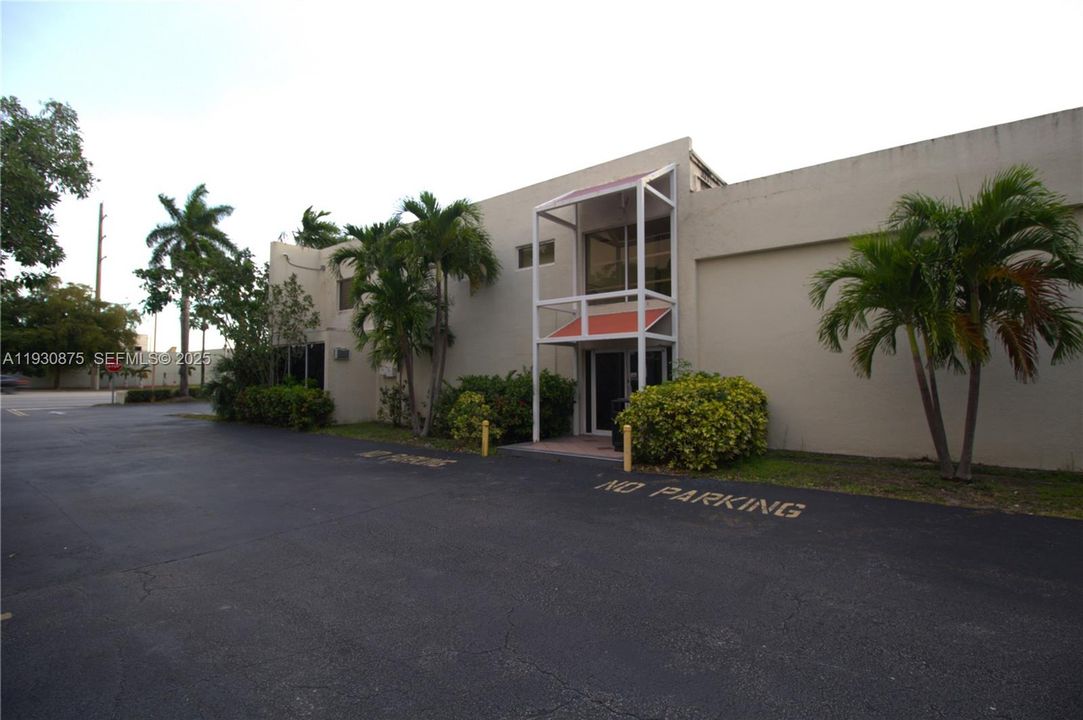 For Rent: $1,200 (0 beds, 0 baths, 0 Square Feet)