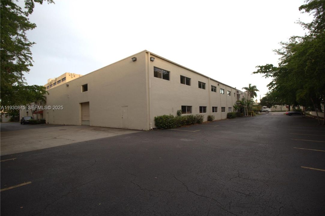 For Rent: $1,200 (0 beds, 0 baths, 0 Square Feet)