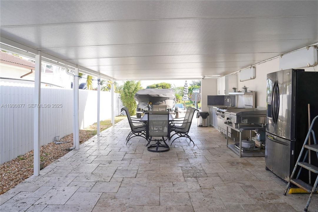 For Rent: $5,200 (2 beds, 2 baths, 1802 Square Feet)