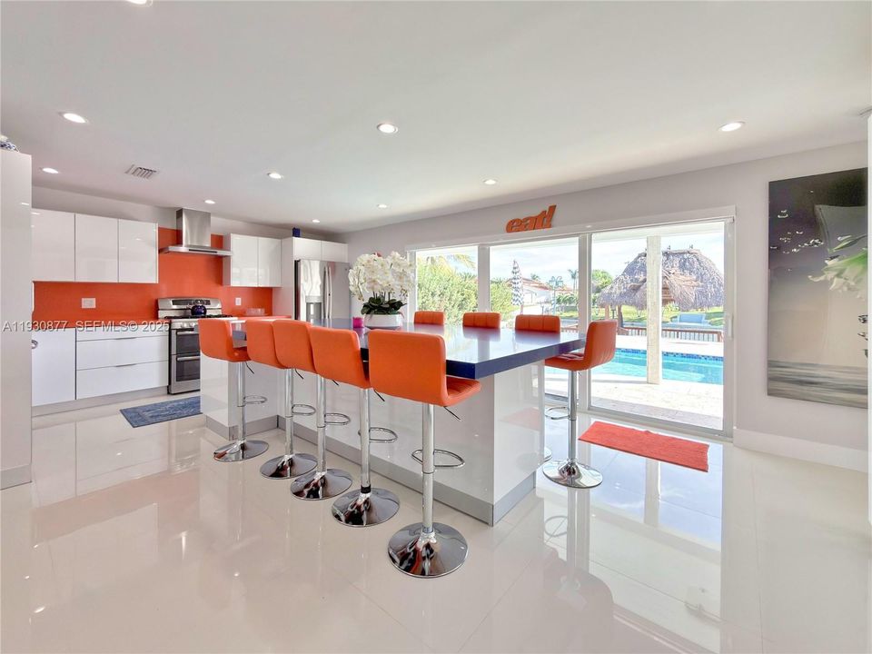 For Rent: $5,200 (2 beds, 2 baths, 1802 Square Feet)