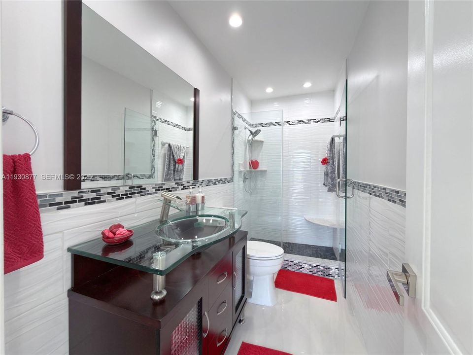 For Rent: $5,200 (2 beds, 2 baths, 1802 Square Feet)