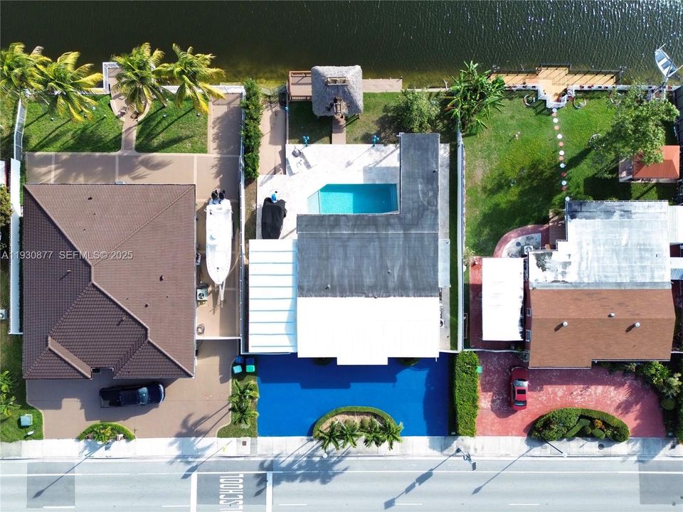 For Rent: $5,200 (2 beds, 2 baths, 1802 Square Feet)