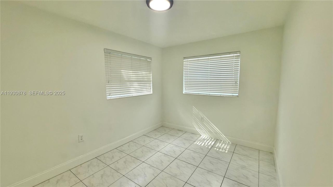 En Renta: $3,160 (3 camas, 2 baños, 1370 Pies cuadrados)