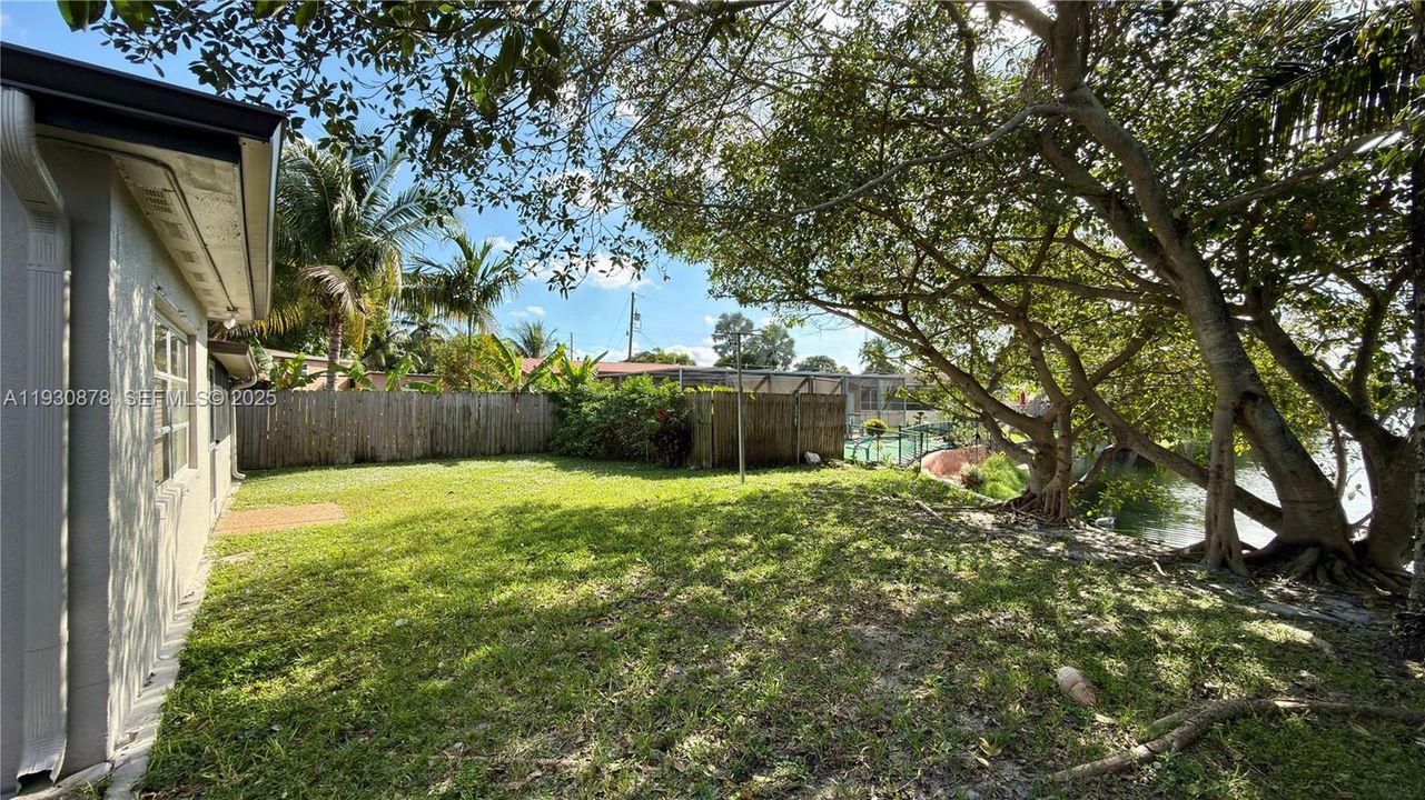 En Renta: $3,160 (3 camas, 2 baños, 1370 Pies cuadrados)