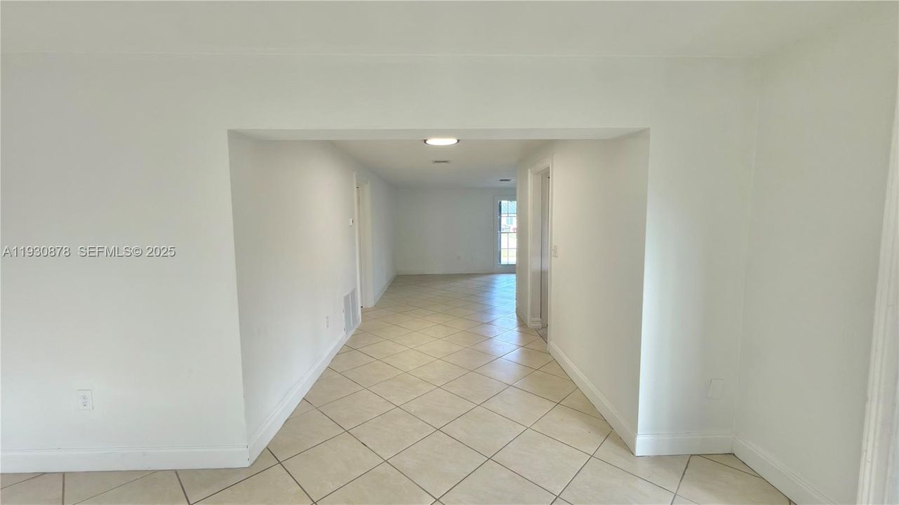 En Renta: $3,160 (3 camas, 2 baños, 1370 Pies cuadrados)