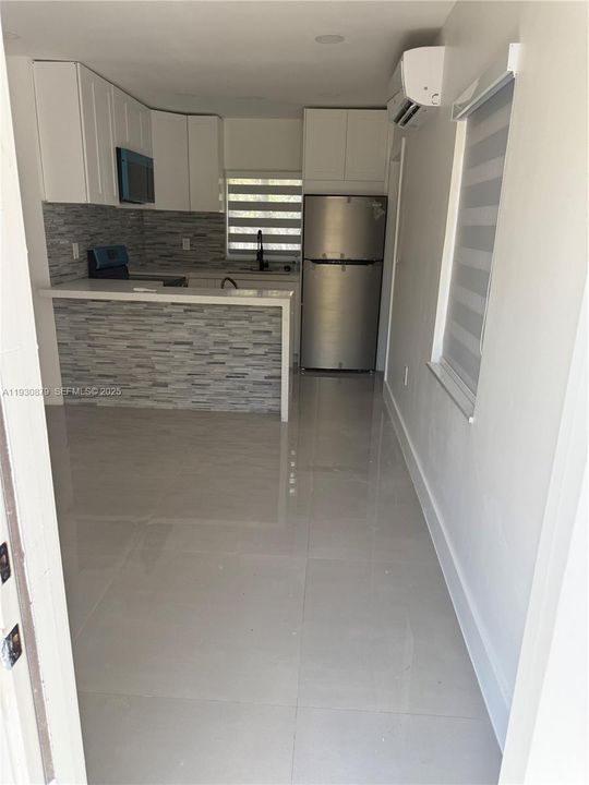 В аренду: $2,100 (1 спален, 1 ванн, 1967 Квадратных фут)