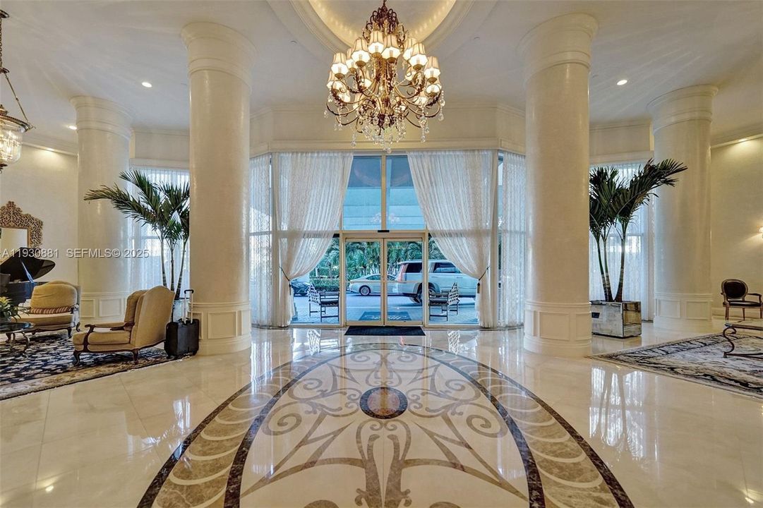 出租: $4,000 (2 贝兹, 2 浴室, 1365 平方英尺)