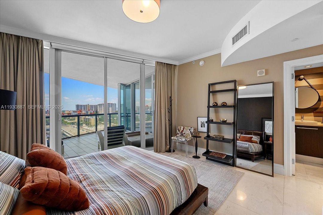 For Rent: $14,000 (3 beds, 3 baths, 1933 Square Feet)