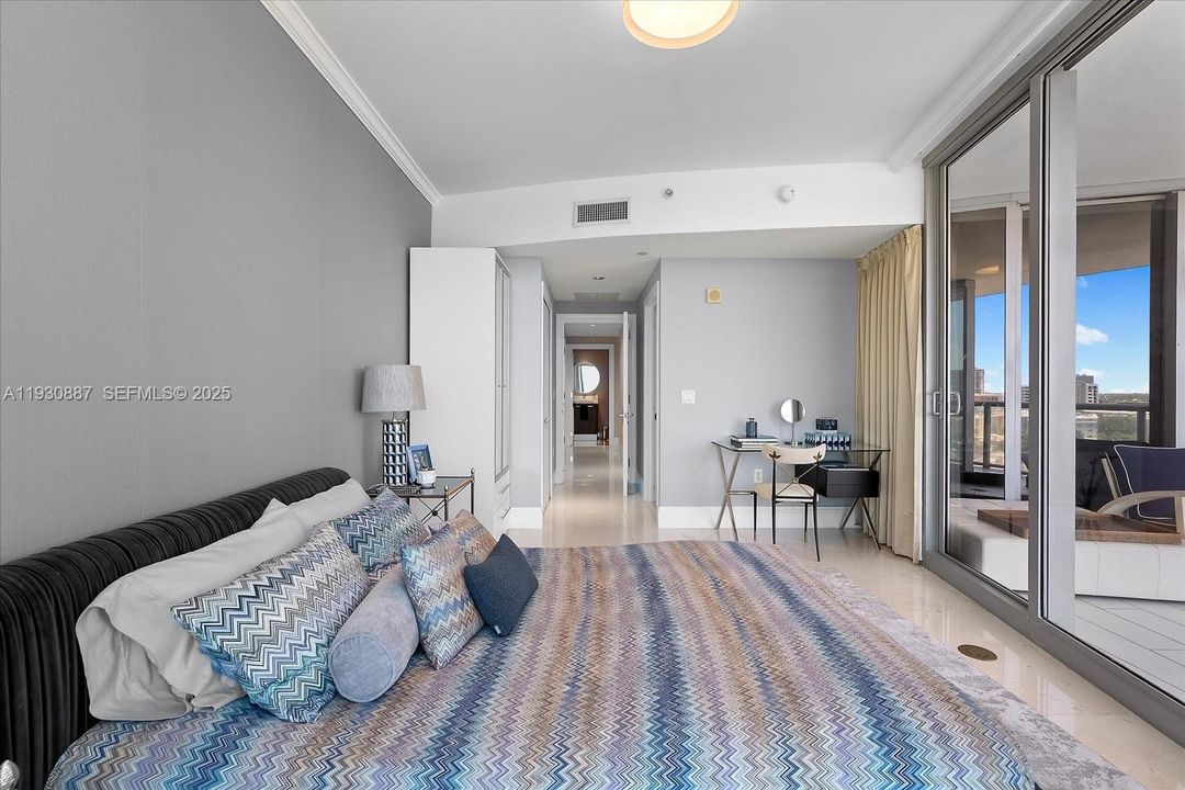 For Rent: $14,000 (3 beds, 3 baths, 1933 Square Feet)