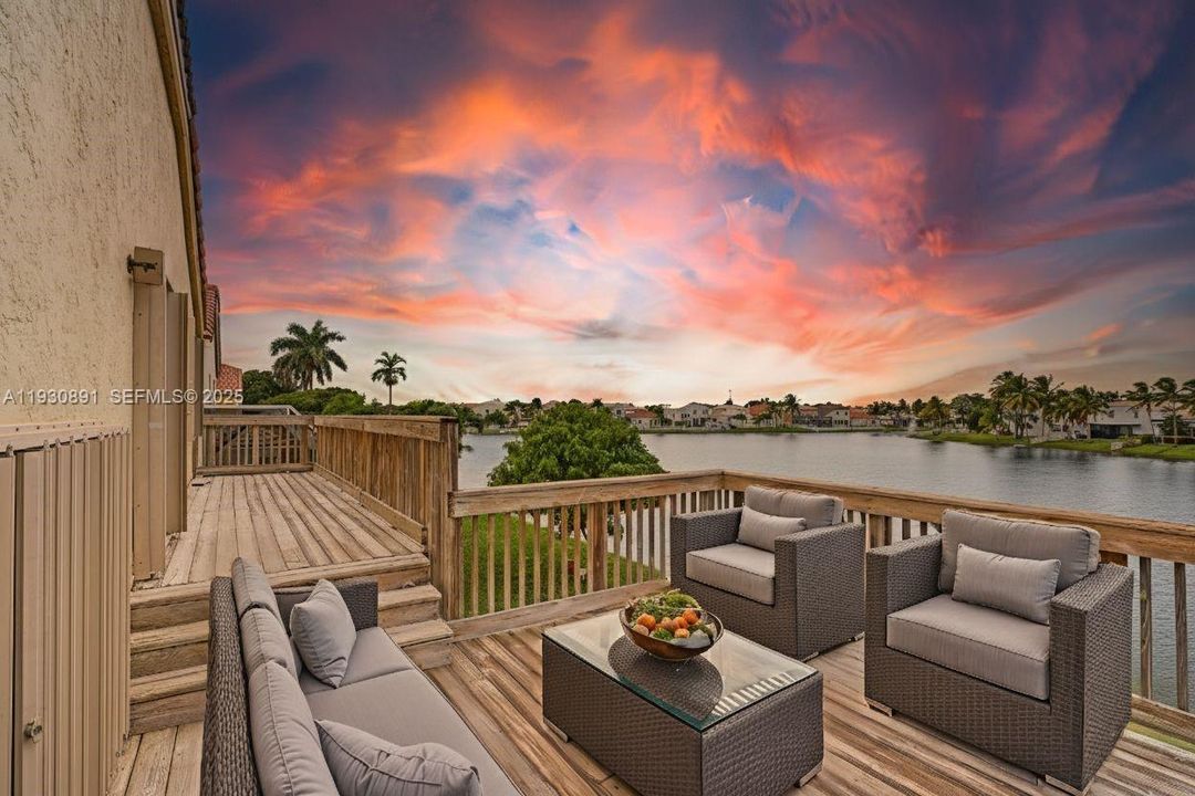 For Sale: $879,000 (4 beds, 2 baths, 3347 Square Feet)