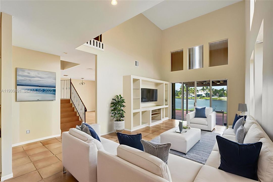 For Sale: $879,000 (4 beds, 2 baths, 3347 Square Feet)