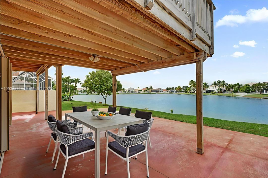 For Sale: $879,000 (4 beds, 2 baths, 3347 Square Feet)