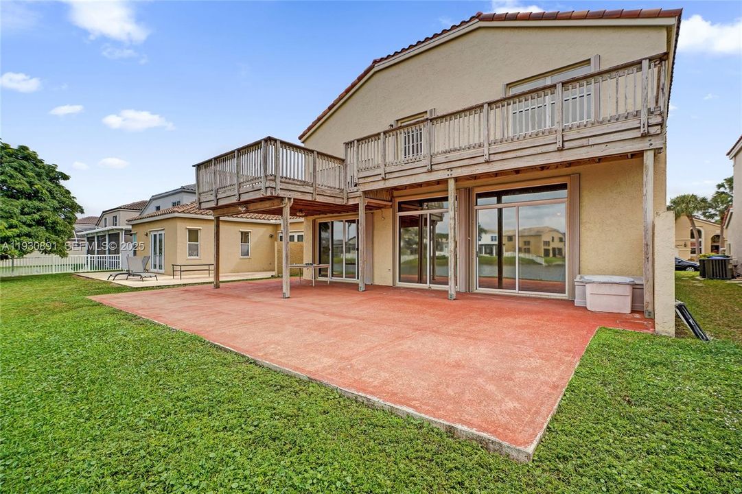 For Sale: $879,000 (4 beds, 2 baths, 3347 Square Feet)