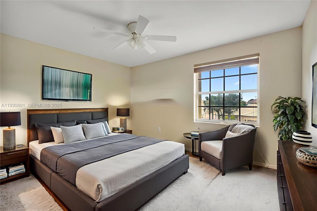 For Sale: $879,000 (4 beds, 2 baths, 3347 Square Feet)