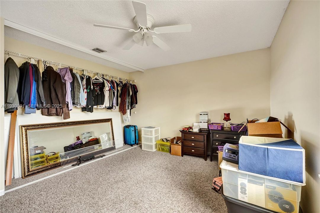 For Sale: $879,000 (4 beds, 2 baths, 3347 Square Feet)