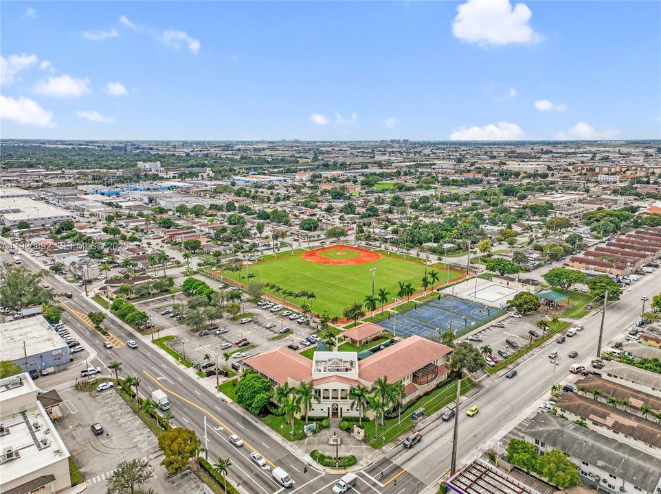 For Sale: $699,000 (3 beds, 1 baths, 1718 Square Feet)