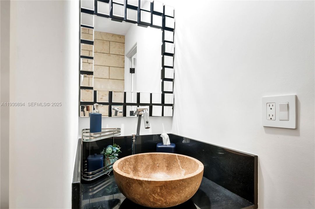 For Sale: $15,000,000 (7 beds, 6 baths, 6702 Square Feet)