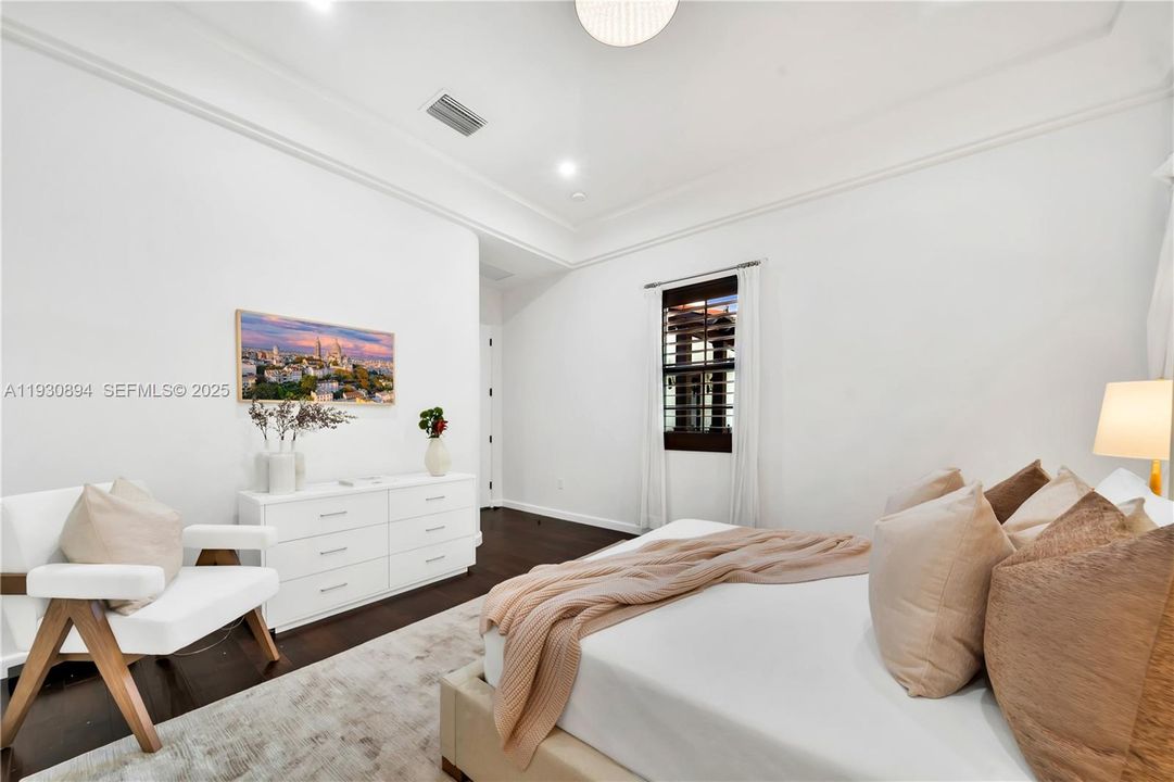 For Sale: $15,000,000 (7 beds, 6 baths, 6702 Square Feet)