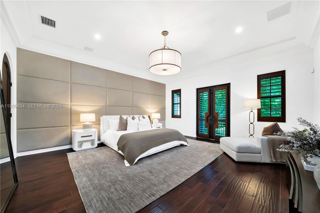 For Sale: $15,000,000 (7 beds, 6 baths, 6702 Square Feet)