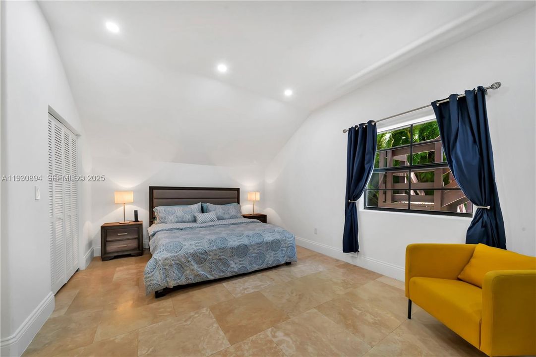 For Sale: $15,000,000 (7 beds, 6 baths, 6702 Square Feet)