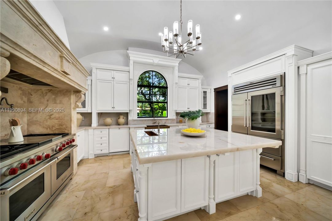 For Sale: $15,000,000 (7 beds, 6 baths, 6702 Square Feet)