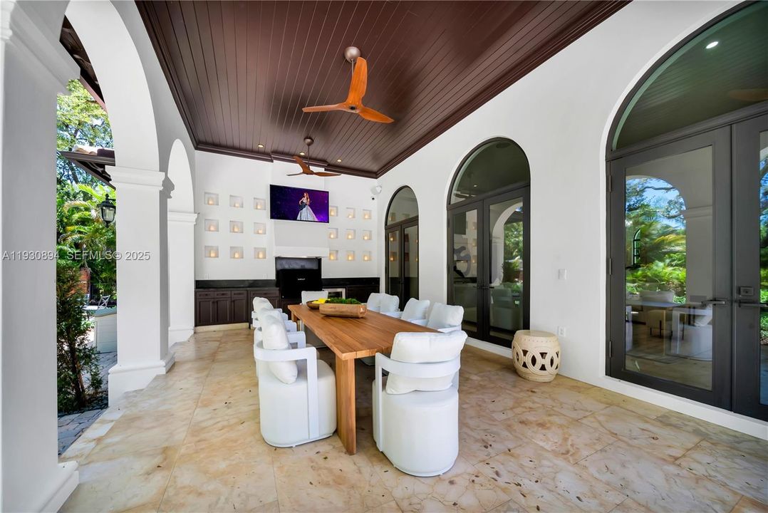 For Sale: $15,000,000 (7 beds, 6 baths, 6702 Square Feet)