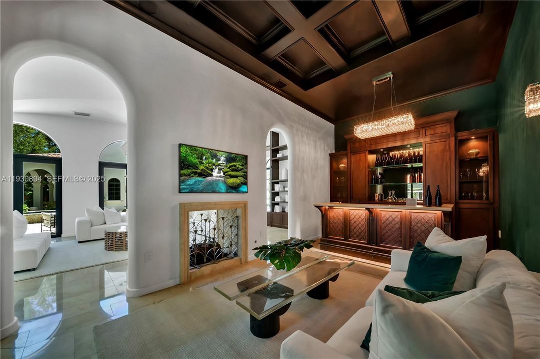 For Sale: $15,000,000 (7 beds, 6 baths, 6702 Square Feet)